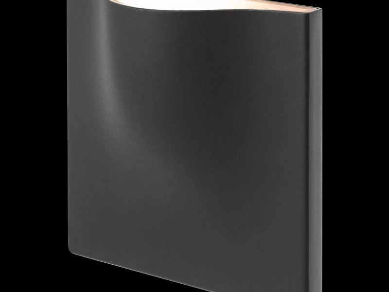 Khung đèn làm từ nhôm cao cấp, bền bỉ và sang trọng